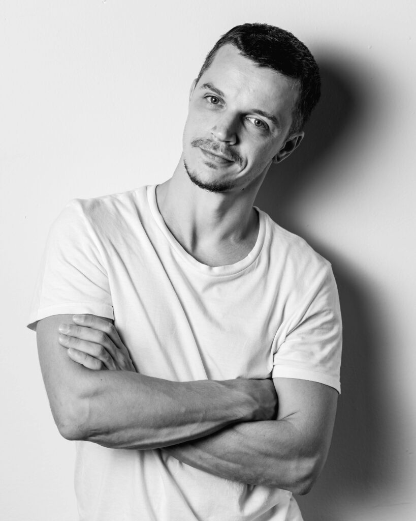 Types- of- Tall- Men’s T-Shirts